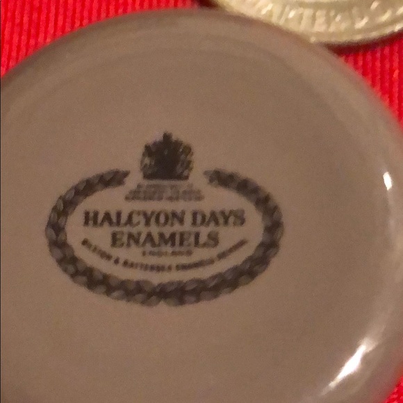 🟡 HALYCON DAYS ENAMEL BOX: YR 2000 - Picture 4 of 5